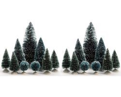 Decoris Kerstdorp kerstboompjes - 18x st - groen - 4-22 cm - kunststof - miniatuur boompjes