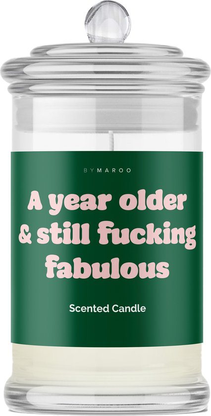 Grappige Cadeaus voor Vrouwen - Geurkaars met Tekst Cotton in Glas - Still Fucking Fabulous - Verjaardag cadeau vrouw, vriendin, mama, moeder, zus, oma - Cadeautje voor Haar Volwassenen