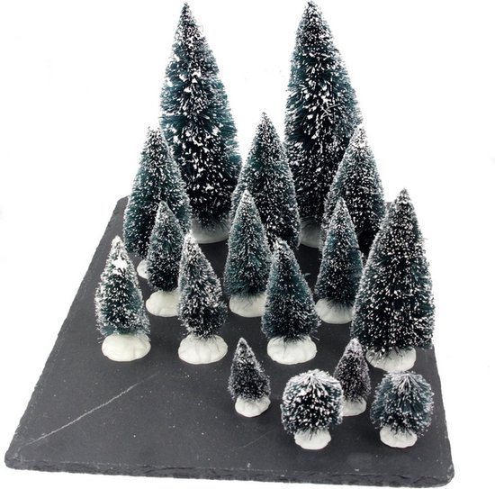 Miniatuur boompjes met sneeuw - 16x stuks - groen - kunststof - verschillende maten - kerstdorp