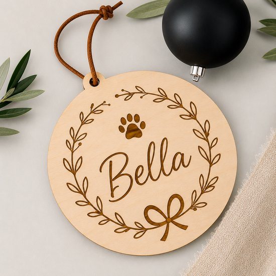 Gepersonaliseerde Houten Kersthangers Set van 4 – Kerstboomversiering met Naam en Pootafdruk – Houten Kerstdecoratie met Krans en Strik – Persoonlijk Kerstcadeau – Natuurlijk Hout – Boho Design
