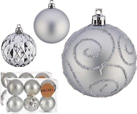 Krist+ gedecoreerde kerstballen - 18x stuks - zilver - kunststof - 6 cm